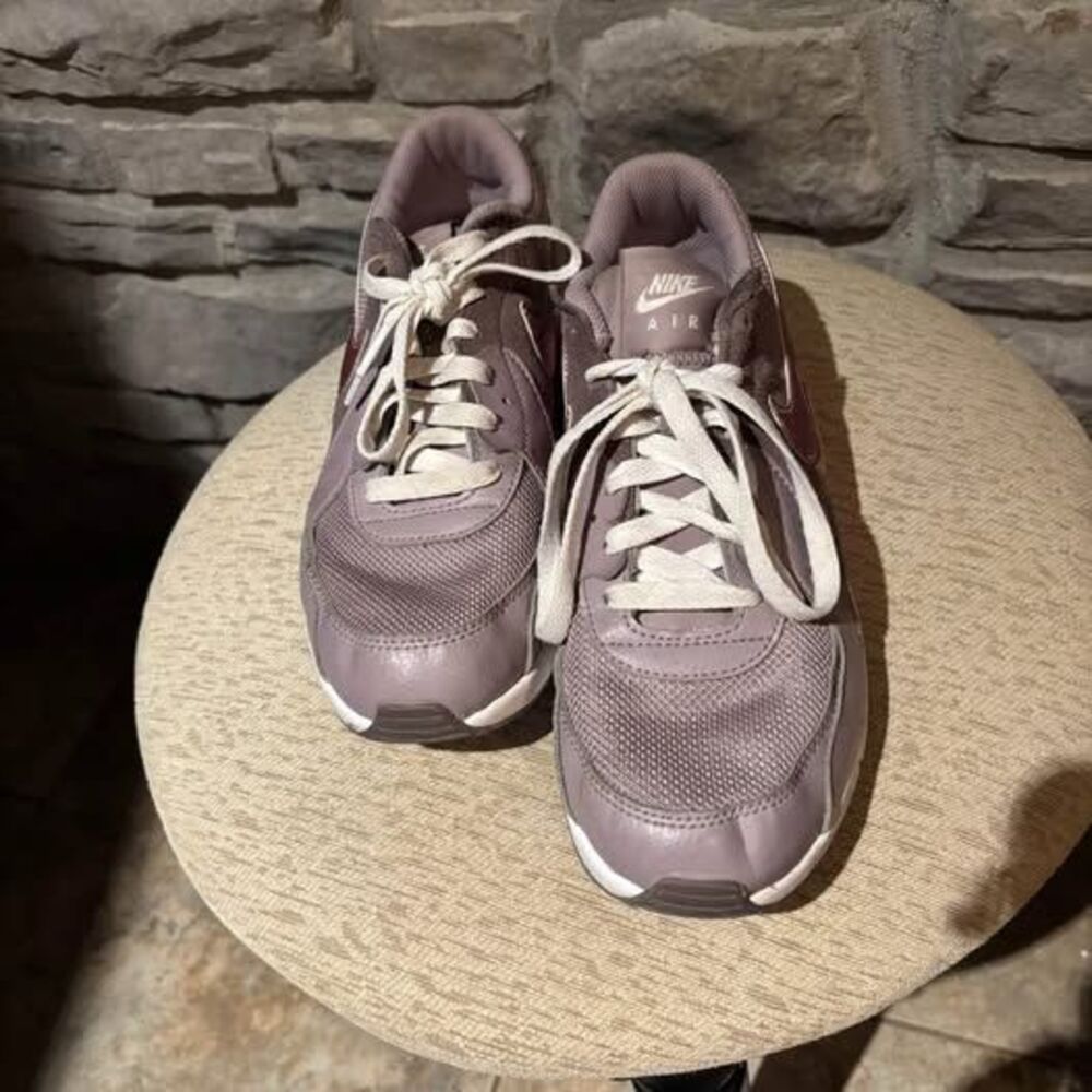 Nike Air Max cd6894-200 Girl Youth Size 6.5Y Condition is Pre-owned. - Picture 3 of 7